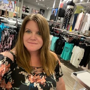 Meet your Posher, Katrina